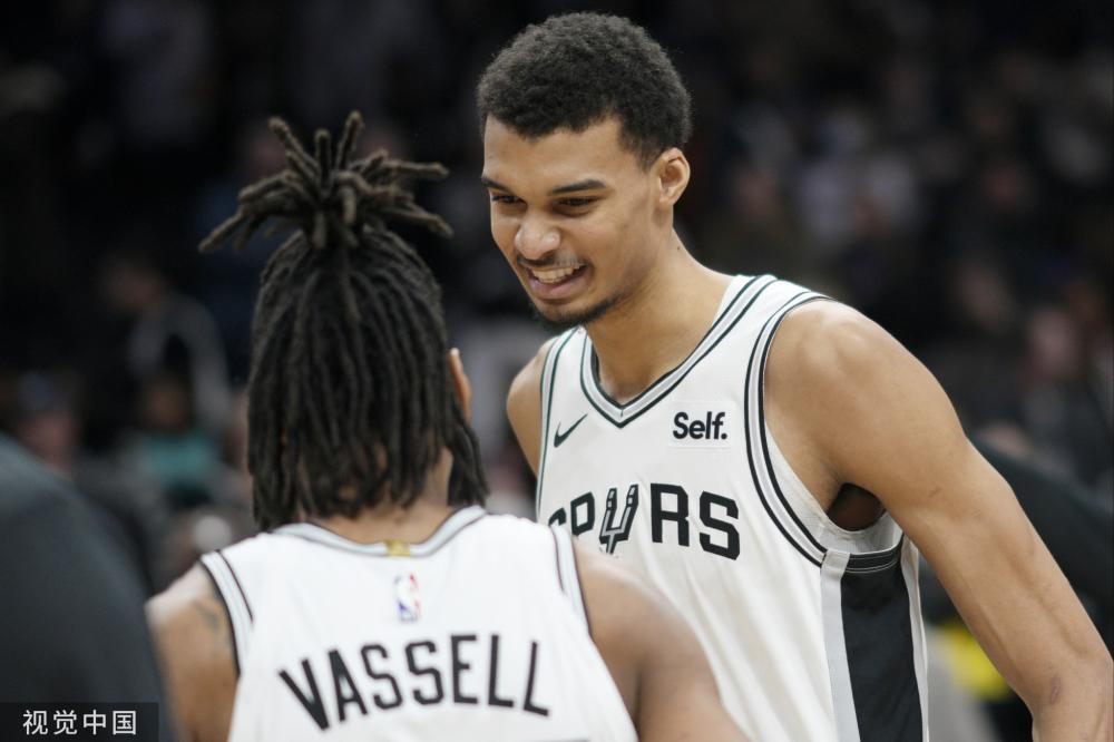 同時牽制兩 同時牽制兩