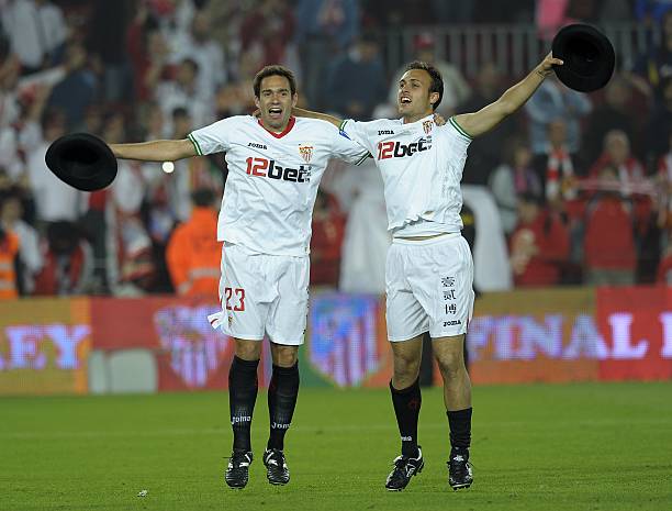 现为他提供 现为他提供