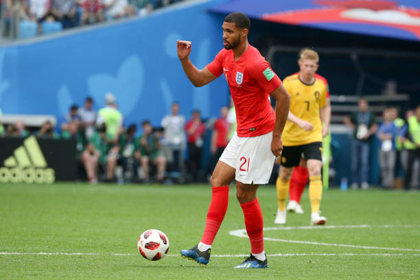 他多次在关 他多次在关