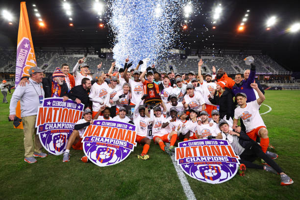 跌宕起伏的 跌宕起伏的