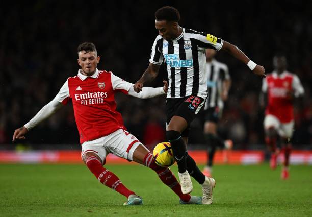 揭示其中的 揭示其中的